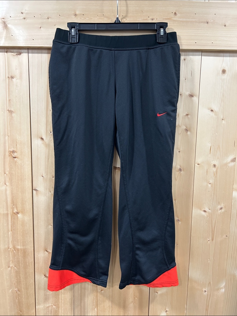 Vintage Y2K Nike Sphere Dry Cropped Capri Pants Black/Red Women's Medium Y2K